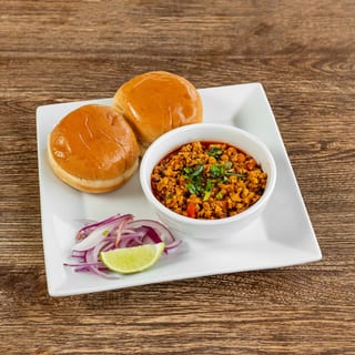 Chicken Keema Pav